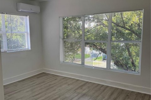 Снять в аренду квартиру в Майами, Флорида 1 спальня, 57.6м2, № 2005157 - фото 10