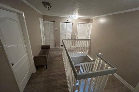 House in Cutler Bay, Florida 5 bedrooms, 261.98 sq.m. № 1840725 - photo 15