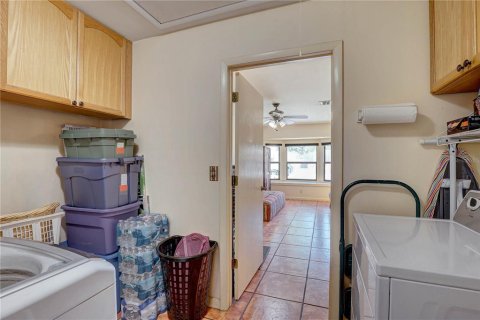 House in Saint Petersburg, Florida 3 bedrooms, 128.95 sq.m. № 1899988 - photo 27