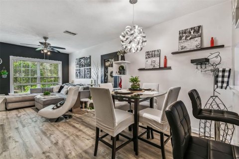 Townhouse in Wesley Chapel, Florida 2 bedrooms, 110 sq.m. № 1873258 - photo 6