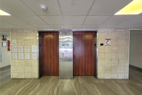 Condo in Hialeah, Florida, 1 bedroom № 2082423 - photo 27