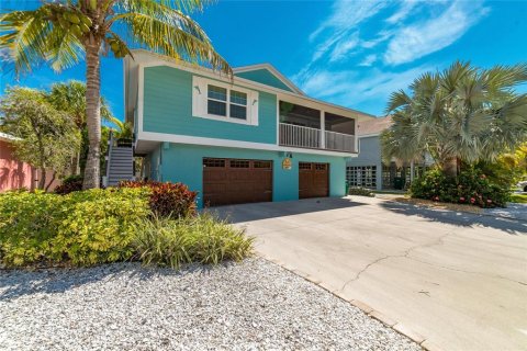 Villa ou maison à vendre à Anna Maria, Floride: 2 chambres, 137.5 m2 № 1609904 - photo 1