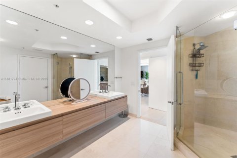 Copropriété à louer à North Miami Beach, Floride: 3 chambres, 181.9 m2 № 1924886 - photo 18