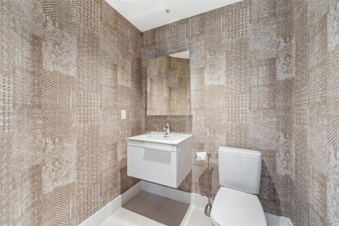 Copropriété à louer à North Miami Beach, Floride: 3 chambres, 181.9 m2 № 1924886 - photo 24