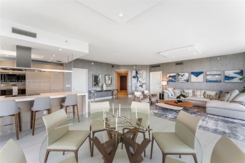 Copropriété à louer à North Miami Beach, Floride: 3 chambres, 181.9 m2 № 1924886 - photo 9