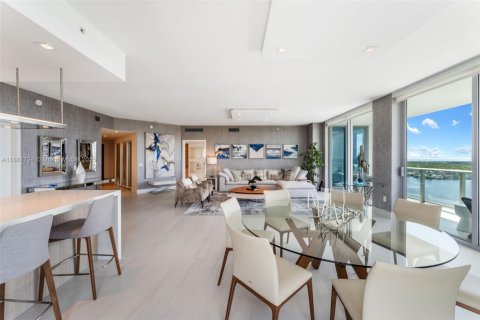 Copropriété à louer à North Miami Beach, Floride: 3 chambres, 181.9 m2 № 1924886 - photo 7