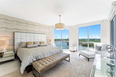 Copropriété à louer à North Miami Beach, Floride: 3 chambres, 181.9 m2 № 1924886 - photo 14