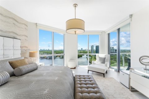 Copropriété à louer à North Miami Beach, Floride: 3 chambres, 181.9 m2 № 1924886 - photo 13