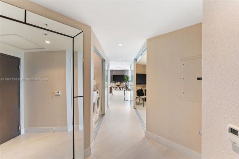 Copropriété à louer à North Miami Beach, Floride: 3 chambres, 181.9 m2 № 1924886 - photo 26