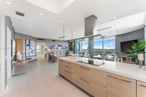 Copropriété à louer à North Miami Beach, Floride: 3 chambres, 181.9 m2 № 1924886 - photo 11