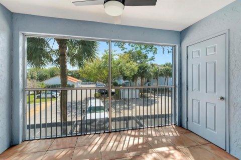 Condo in Boca Raton, Florida, 2 bedrooms  № 2240107 - photo 25
