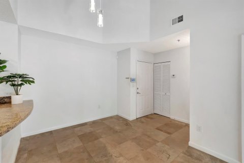 Condo in Boca Raton, Florida, 2 bedrooms  № 2240107 - photo 8