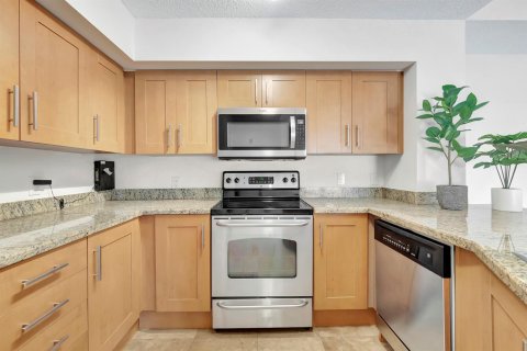 Condo in Boca Raton, Florida, 2 bedrooms  № 2240107 - photo 9
