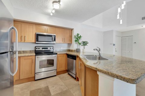 Condo in Boca Raton, Florida, 2 bedrooms  № 2240107 - photo 12