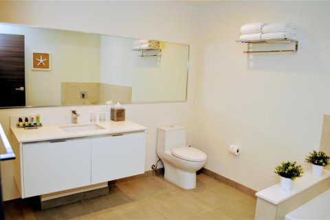 Condo in Hollywood, Florida, 1 bedroom № 2081995 - photo 12