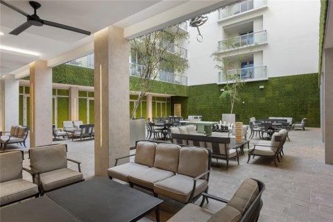 Condo in Hollywood, Florida, 1 bedroom № 2081995 - photo 21
