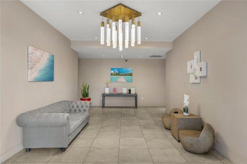 Condo in Hollywood, Florida, 1 bedroom № 2081995 - photo 24