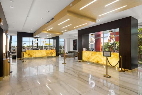 Condo in Hollywood, Florida, 1 bedroom № 2081995 - photo 26