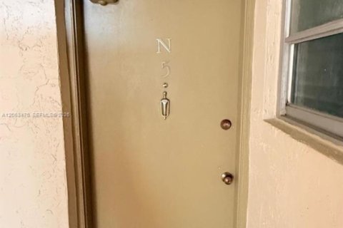 Copropriété à louer à Miami, Floride: 1 chambre, 60.29 m2 № 2168252 - photo 6