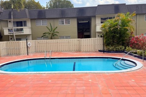 Copropriété à louer à Miami, Floride: 1 chambre, 60.29 m2 № 2168252 - photo 7