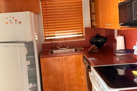 Copropriété à louer à Miami, Floride: 1 chambre, 60.29 m2 № 2168252 - photo 2
