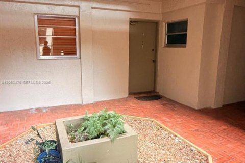 Condo à Miami, Floride, 1 chambre  № 2168252