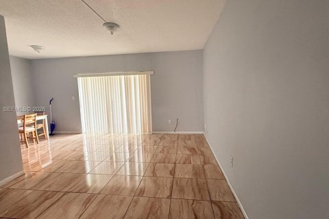 Copropriété à louer à Miami, Floride: 1 chambre, 60.29 m2 № 2168252 - photo 5