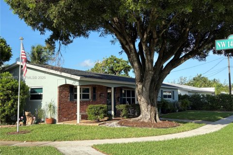 Casa en venta en Dania Beach, Florida, 3 dormitorios, 212.19 m2 № 2387978 - foto 26