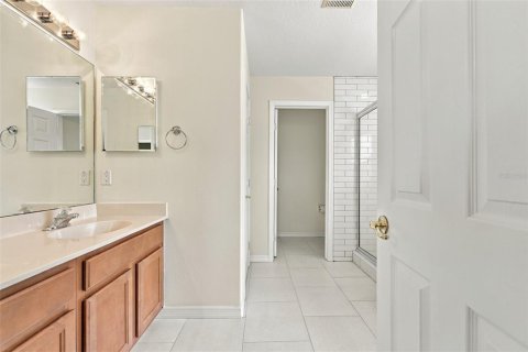 Villa ou maison à louer à Tampa, Floride: 4 chambres, 264.59 m2 № 2415519 - photo 25