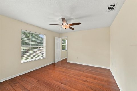 Villa ou maison à louer à Tampa, Floride: 4 chambres, 264.59 m2 № 2415519 - photo 24