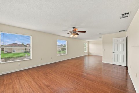 Villa ou maison à louer à Tampa, Floride: 4 chambres, 264.59 m2 № 2415519 - photo 29