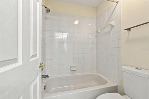 Villa ou maison à louer à Tampa, Floride: 4 chambres, 264.59 m2 № 2415519 - photo 27