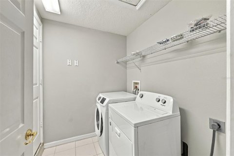 Villa ou maison à louer à Tampa, Floride: 4 chambres, 264.59 m2 № 2415519 - photo 20