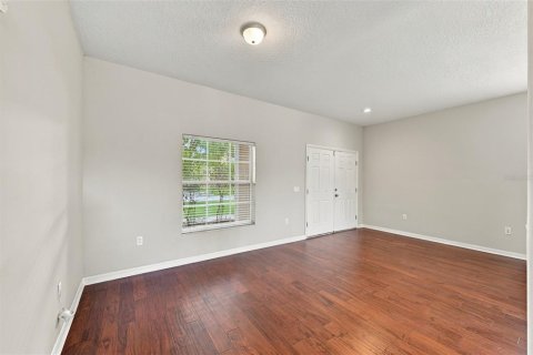 Villa ou maison à louer à Tampa, Floride: 4 chambres, 264.59 m2 № 2415519 - photo 7