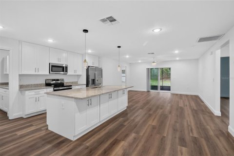 Villa ou maison à vendre à Winter Haven, Floride: 3 chambres, 137.87 m2 № 2406846 - photo 23