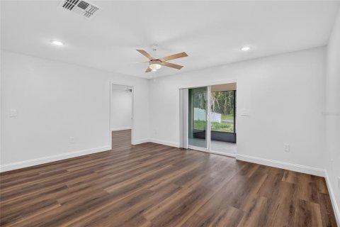 Villa ou maison à vendre à Winter Haven, Floride: 3 chambres, 137.87 m2 № 2406846 - photo 2