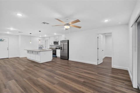 Villa ou maison à vendre à Winter Haven, Floride: 3 chambres, 137.87 m2 № 2406846 - photo 3