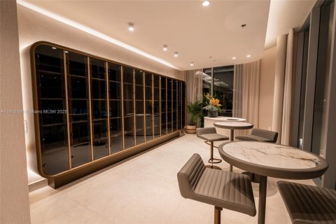 Copropriété à vendre à Miami, Floride: 3 chambres, 163.42 m2 № 1974363 - photo 24