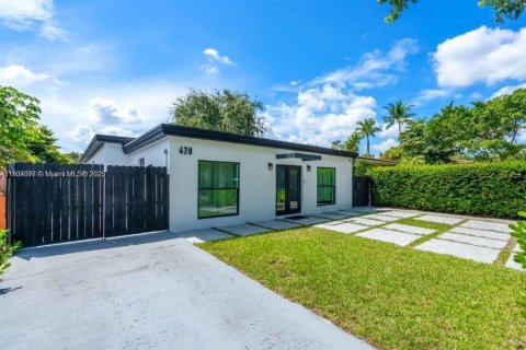 Villa ou maison à louer à El Portal, Floride: 5 chambres, 229 m2 № 1954913 - photo 6