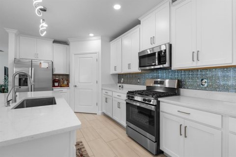 House in Wimauma, Florida 2 bedrooms, 149.94 sq.m. № 1685330 - photo 8