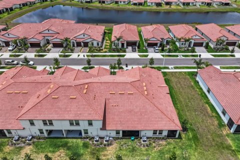 House in Wimauma, Florida 2 bedrooms, 149.94 sq.m. № 1685330 - photo 30
