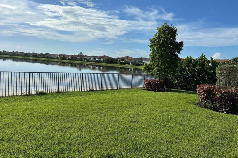 Casa en venta en Parkland, Florida, 4 dormitorios, 378.02 m2 № 2190480 - foto 5