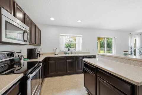 House in Riverview, Florida 3 bedrooms, 178.37 sq.m. № 2217777 - photo 8