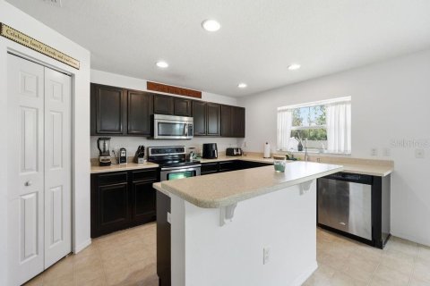 House in Riverview, Florida 3 bedrooms, 178.37 sq.m. № 2217777 - photo 4