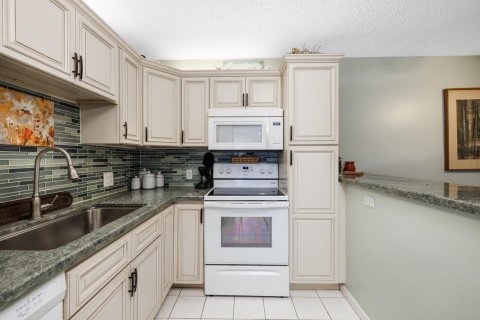 Adosado en venta en Stuart, Florida, 2 dormitorios, 119.66 m2 № 2146997 - foto 15