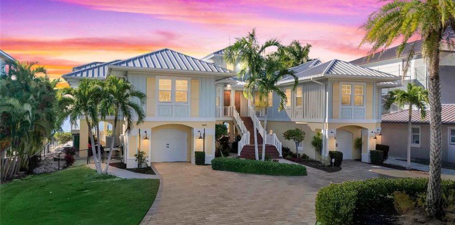 Villa ou maison à Matlacha, Floride 3 chambres, 302.58 m2 № 2142950