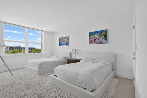 Condo in Palm Beach, Florida, 2 bedrooms  № 2248263 - photo 17