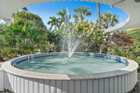 Condo in Palm Beach, Florida, 2 bedrooms  № 2248263 - photo 5