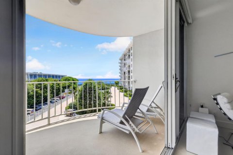 Condo in Palm Beach, Florida, 2 bedrooms  № 2248263 - photo 7