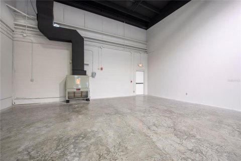 Immobilier commercial à louer à Winter Park, Floride: 2207.36 m2 № 2108047 - photo 14